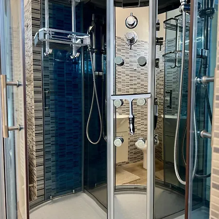 Alabastro 40 アパート